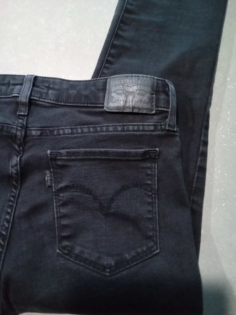 Levi's 29x30 711s Black Women's Skinny Jeans - Picture 3 of 6